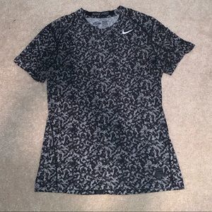 Nike Pro T-shirt (Fitted)